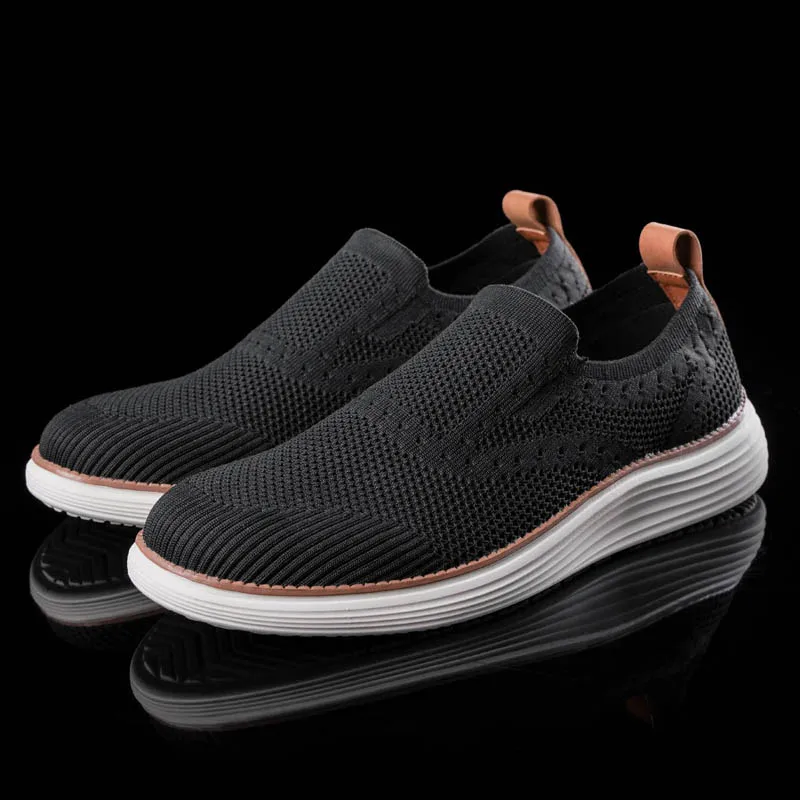 Spring Summer New Men\'s Casual Shoes Mesh Breathable Comfortable Louboutins Outdoor Light Ball Shoes Walking Shoes Driving Shoes