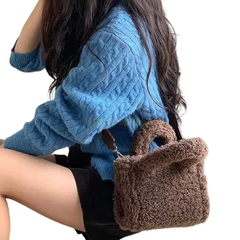 

X90D Plush Clutch Purse Crossbody Handbag with Removable Shoulder Strap