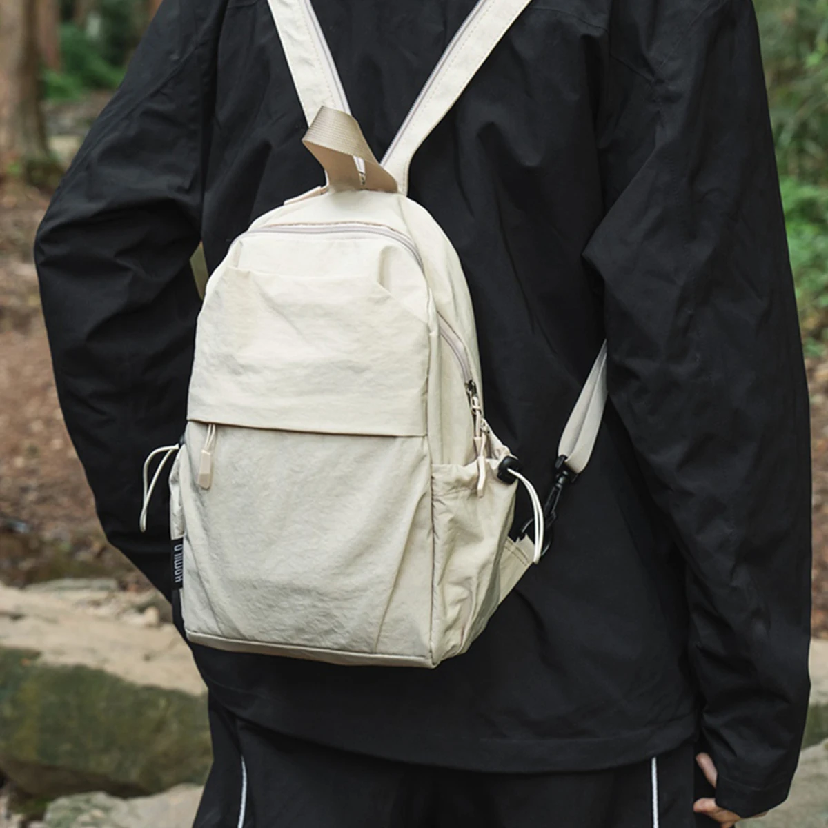 Zaino pettorale Myco 2 in 1 per uomo e donna: borsa a tracolla leggera da escursionismo con porta di ricarica USB e blocco Rfid (viaggio/palestra/Dai