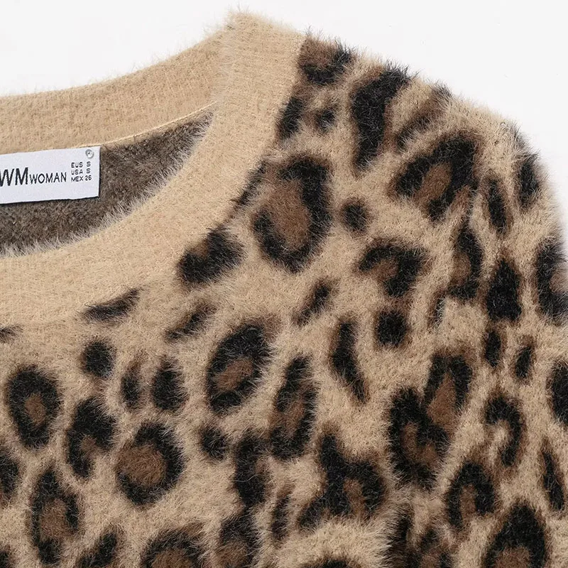 เสื้อสเวตเตอร์ลายเสือดาวขนเทียม ฤดูหนาว 2025 สไตล์อเมริกันใหม่ ตัดต่อ คอทรงโอ ถักนิตติ้ง แฟชั่น แขนยาวหนา อุ่น