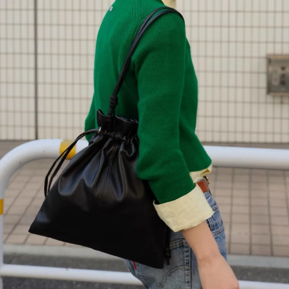 

Сумка-мешок на шнурке, универсальная женская сумка через плечо из натуральной кожи, модная повседневная сумка-багет, простая текстура, премиум-качество