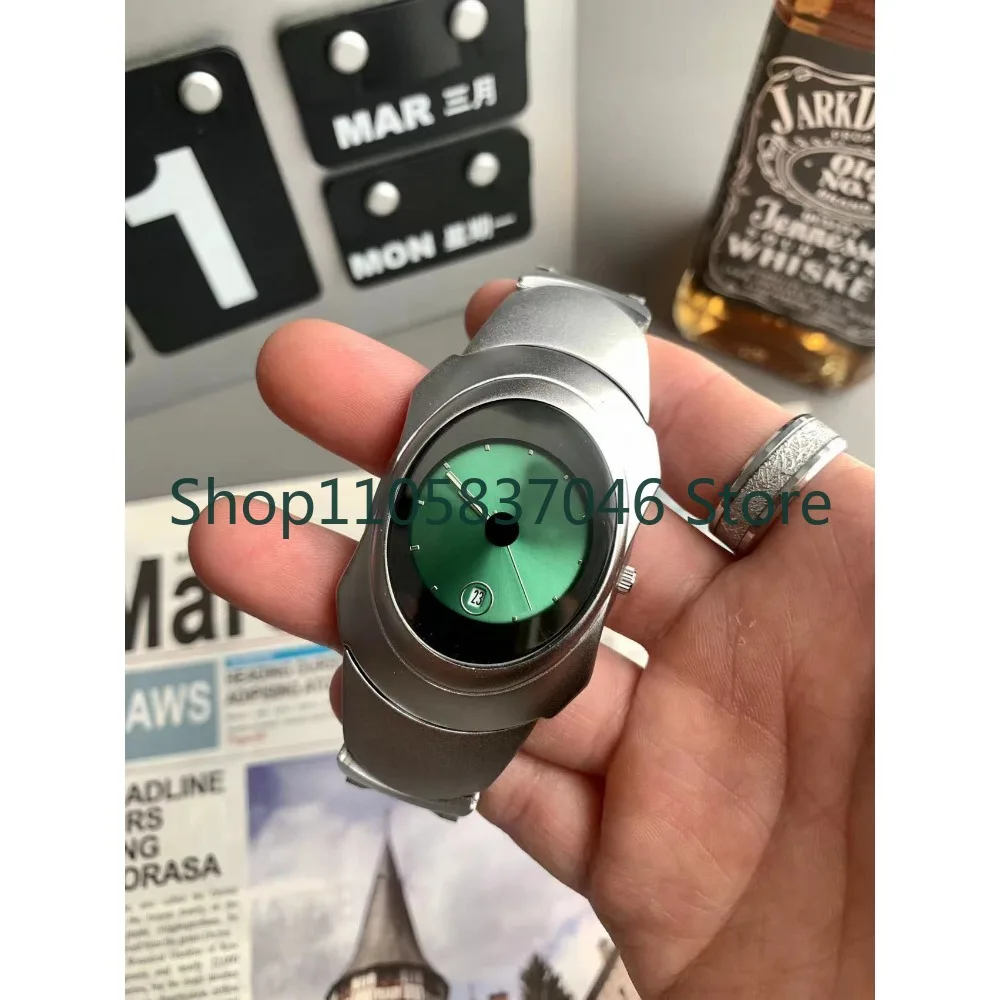 Men's and women's personalized fashion design, high-end quartz watch