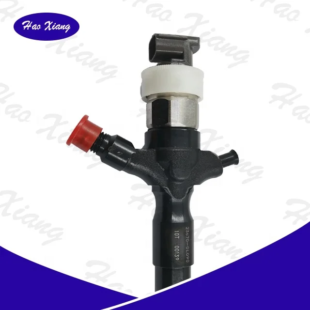 23670-0L090 294050-0521 Auto Part Common Rail Diesel Injector Diesel Fuel Injector For Toyota Hilux 2KD-FTV