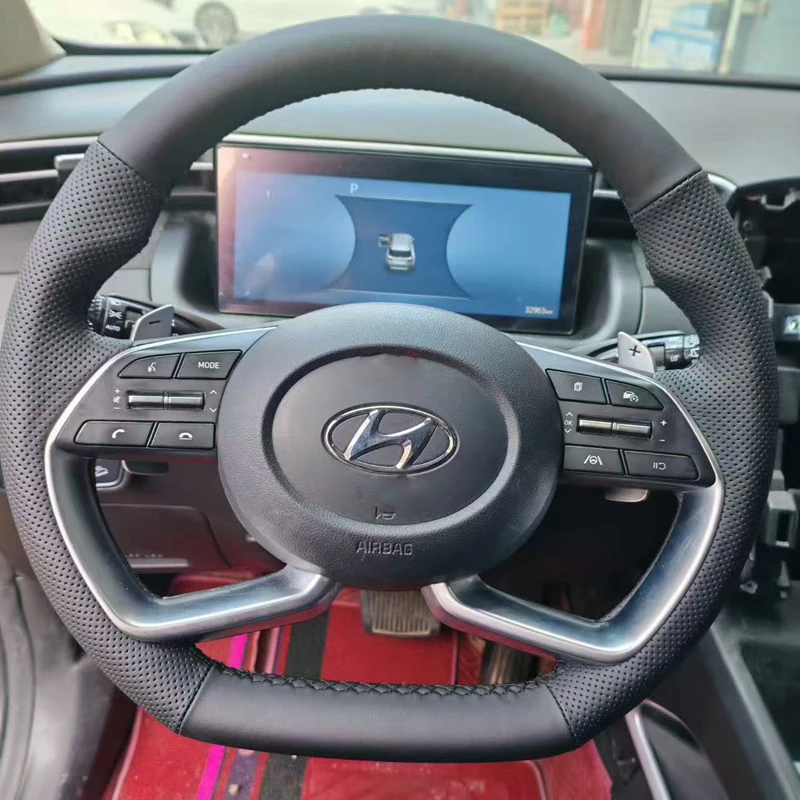 

Чехол на руль автомобиля для Hyundai Avante Santa Cruz Tucson Plug I20 Tucson CN7, кожаный, с ручной прострочкой, аксессуар для интерьера авто