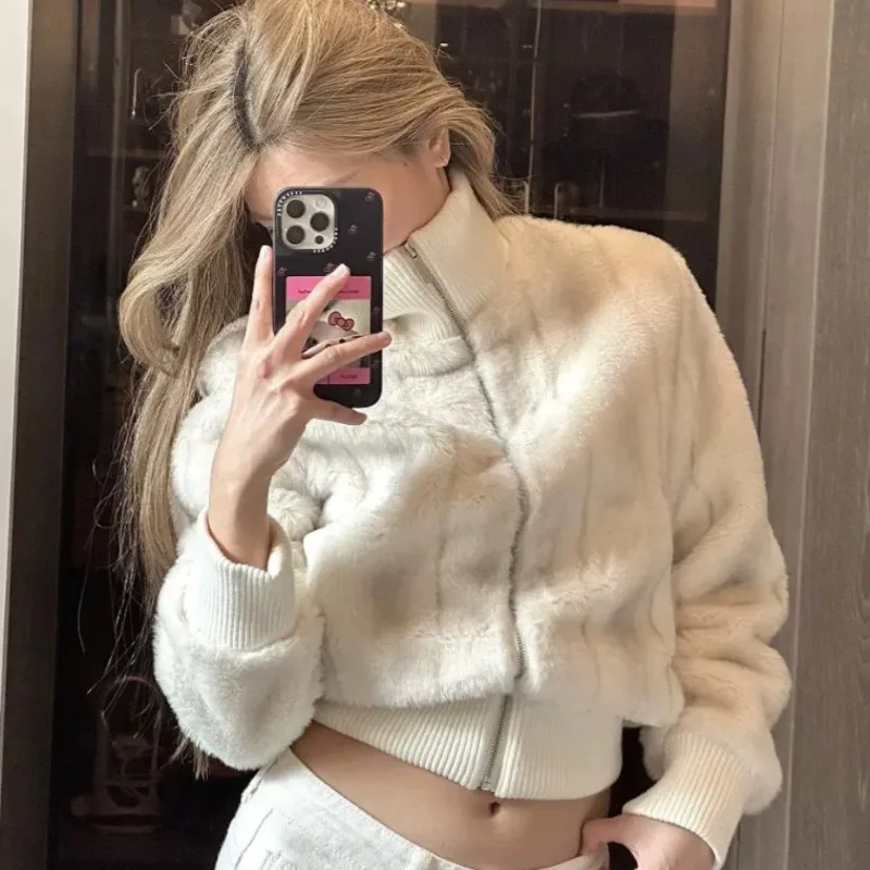 

Модная короткая куртка из меха норки для женщин: осенне-зимняя, комфортная, теплая, с воротником-стойкой, на молнии, бежевая, для повседневной носки