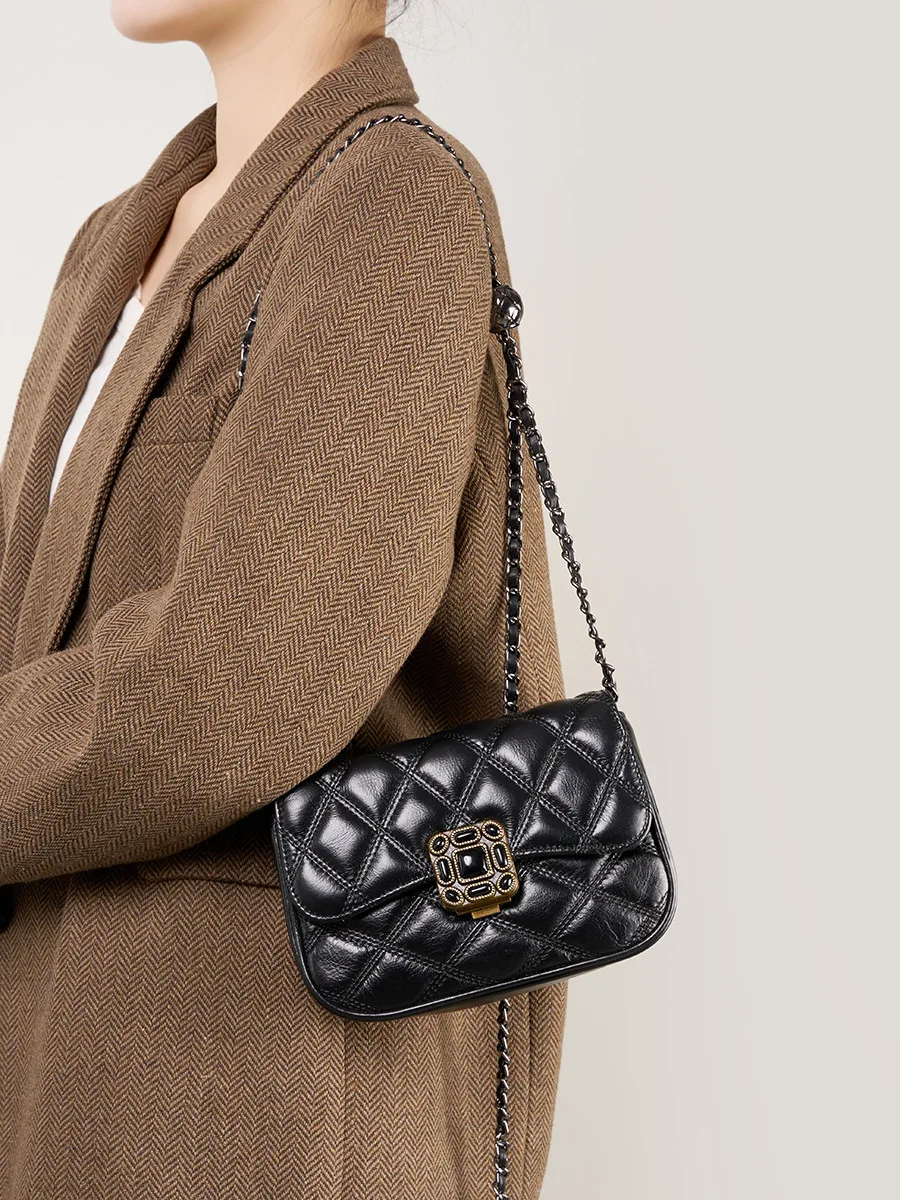 

Высококачественная женская сумка 2021, новая модная стильная нишевая дизайнерская сумка через плечо с ромбовидным узором и ремешком-цепочкой, винтажная маленькая квадратная сумка