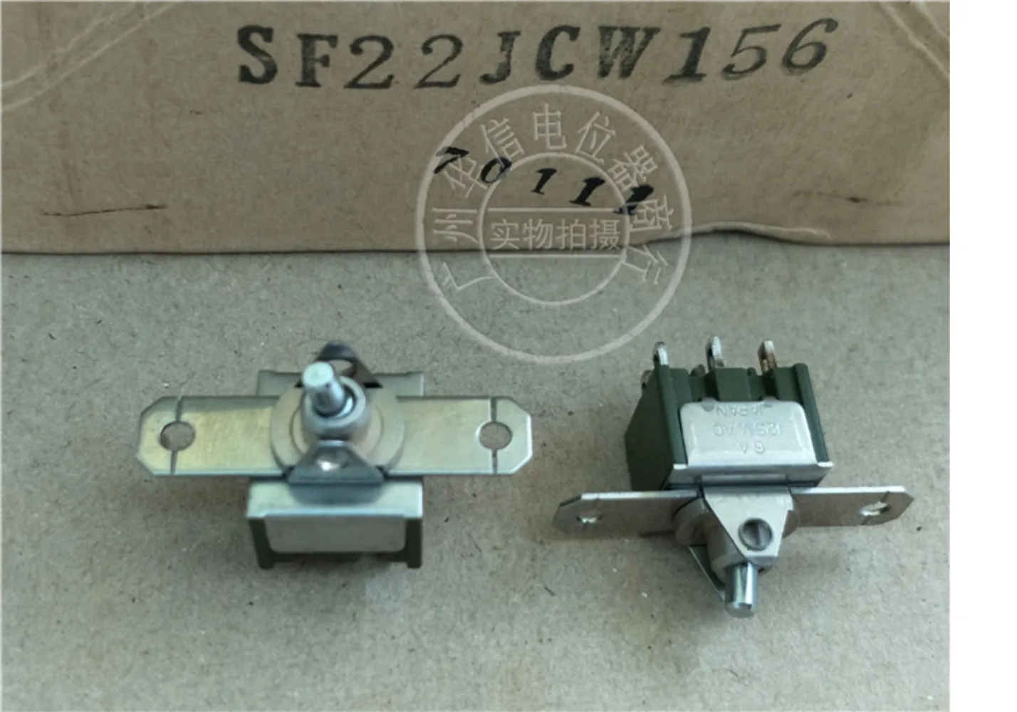 

Оригинальный новый 100% SF22JCW156 6A125VAC 2-ступенчатый 6-контактный тумблер ВКЛ-ВКЛ