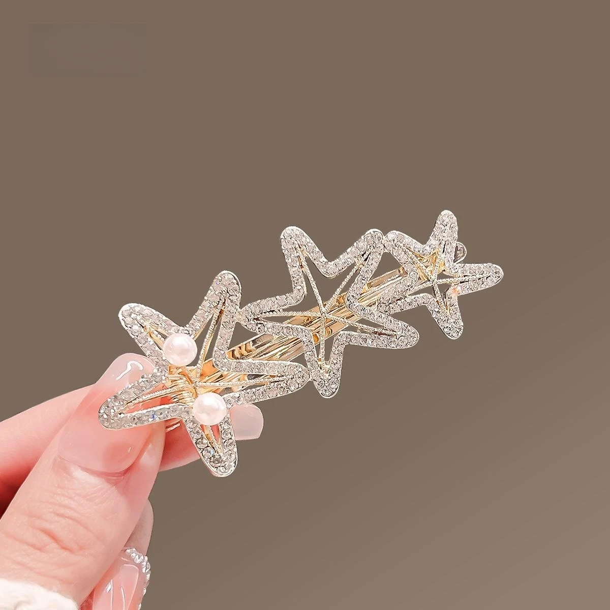 ヒトデパールヘアクリップ女性の春夏サイドバングスワンワードクリップダイヤモンドヘアアクセサリーショートヘアヘッドウェア