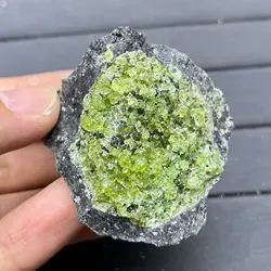 Natural Raw Stone Olivine Quartz Crystal Peridot Mineral Specimen Rock Home Decoration Gift Healing