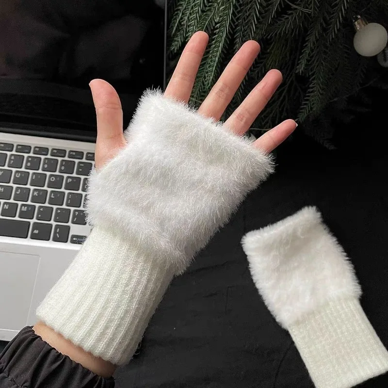 

Mink Fleece Soft Winter Half Finger Gloves Women Warm Luxury Solid White Plush Knitted Fingerless Gloves Wrist Mittens Writting