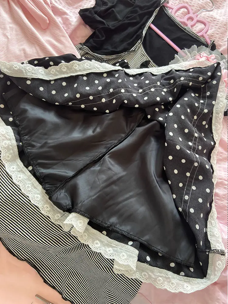Japonais Vintage doux noir à pois jupe femmes Design mignon dentelle Kawaii jupe sous-culture femme Chic épicé fille rétro tenues