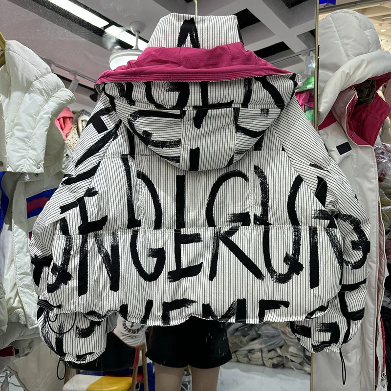 Jaqueta com gola alta para mulheres, estampa de letras, outerwear da moda, grosso e solto, jaqueta puffer curta de neve quente, inverno feminino