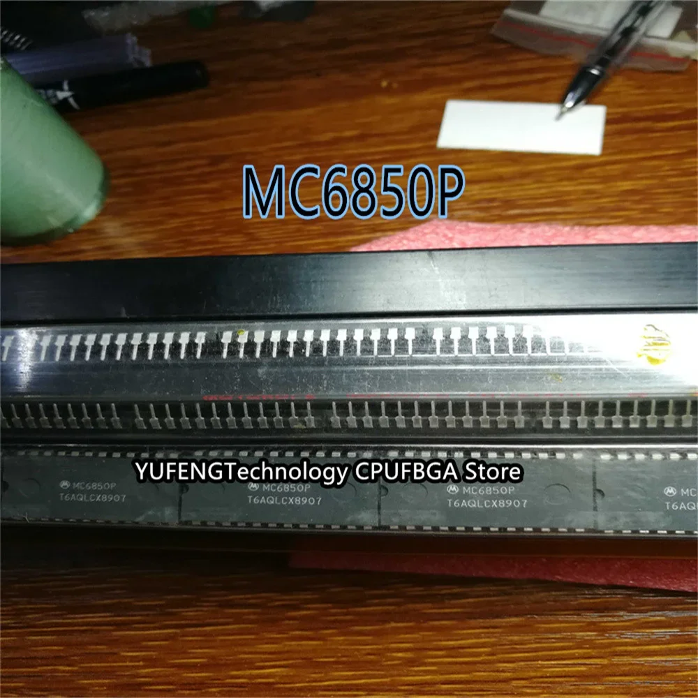 MC6850P MC13022P NJM2043SA P8251A PA2024 PCA9557D IC chip