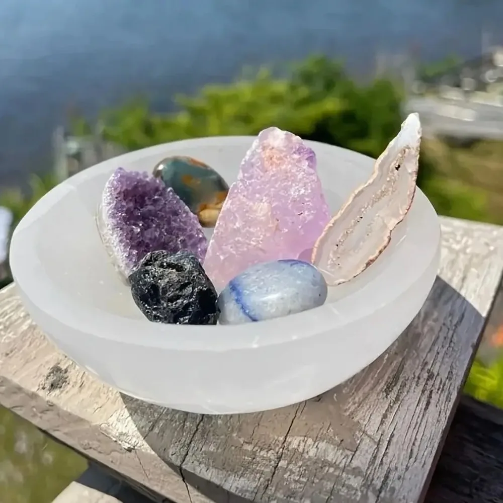 Natural Selenite Bowl Crystal Stone for Reiki Energy Cleansing, Healing Home Decor Gift Luck Demagnetization