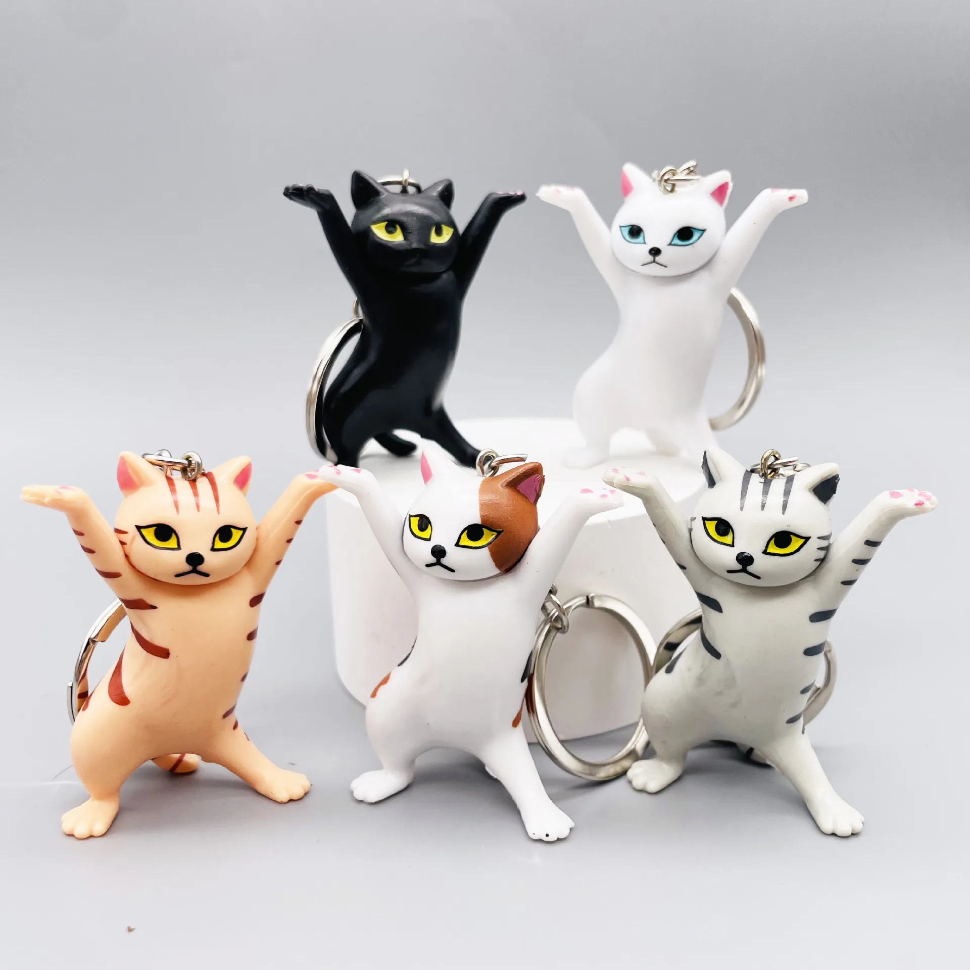 LLavero de gato bailarín de una pieza para mujer, adorno de gatito, colgante de bolso, diseño divertido, regalo de cumpleaños para niños y niñas