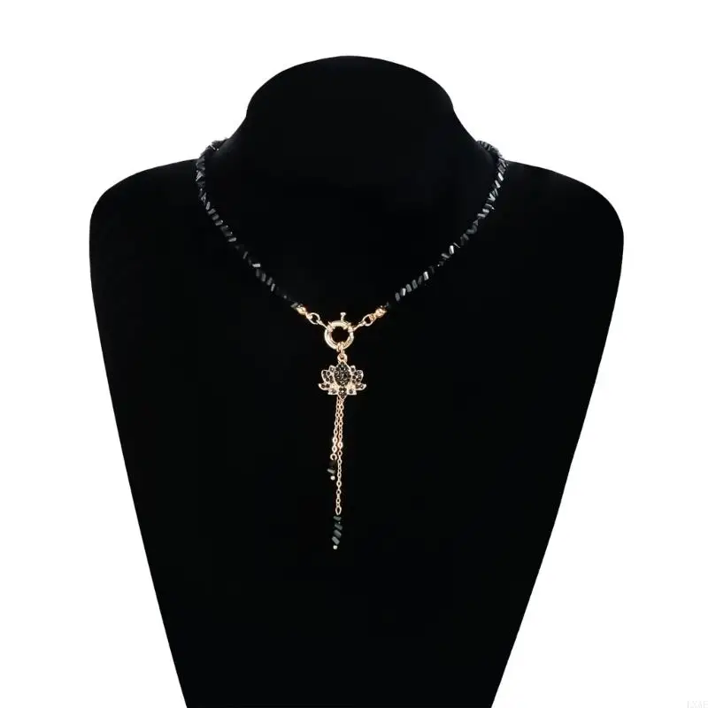 Simple And Minimalist Triangular Flower Necklace With Sparkling Stone Features