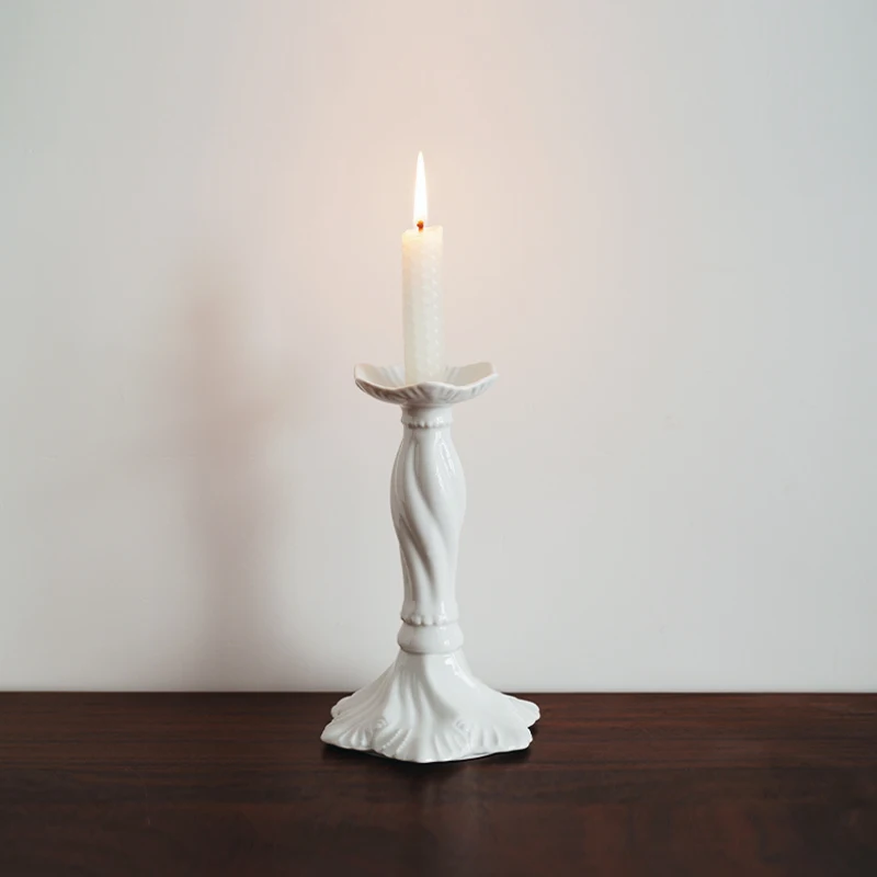 

European retro cold white Roman column ceramic candle holder, exquisite dining table candle holder, decoration