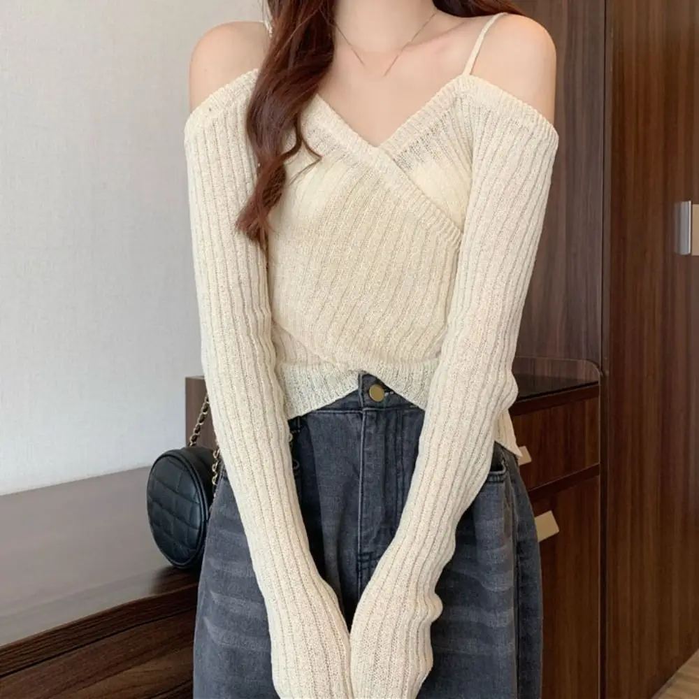 Krótki sweter z nieregularnym splotem, dopasowany, z długim rękawem, dziergany na szydełku, pulower, dekolt w serek, sweter na ramiączkach, dzianinowy sweter, jesień, wiosna