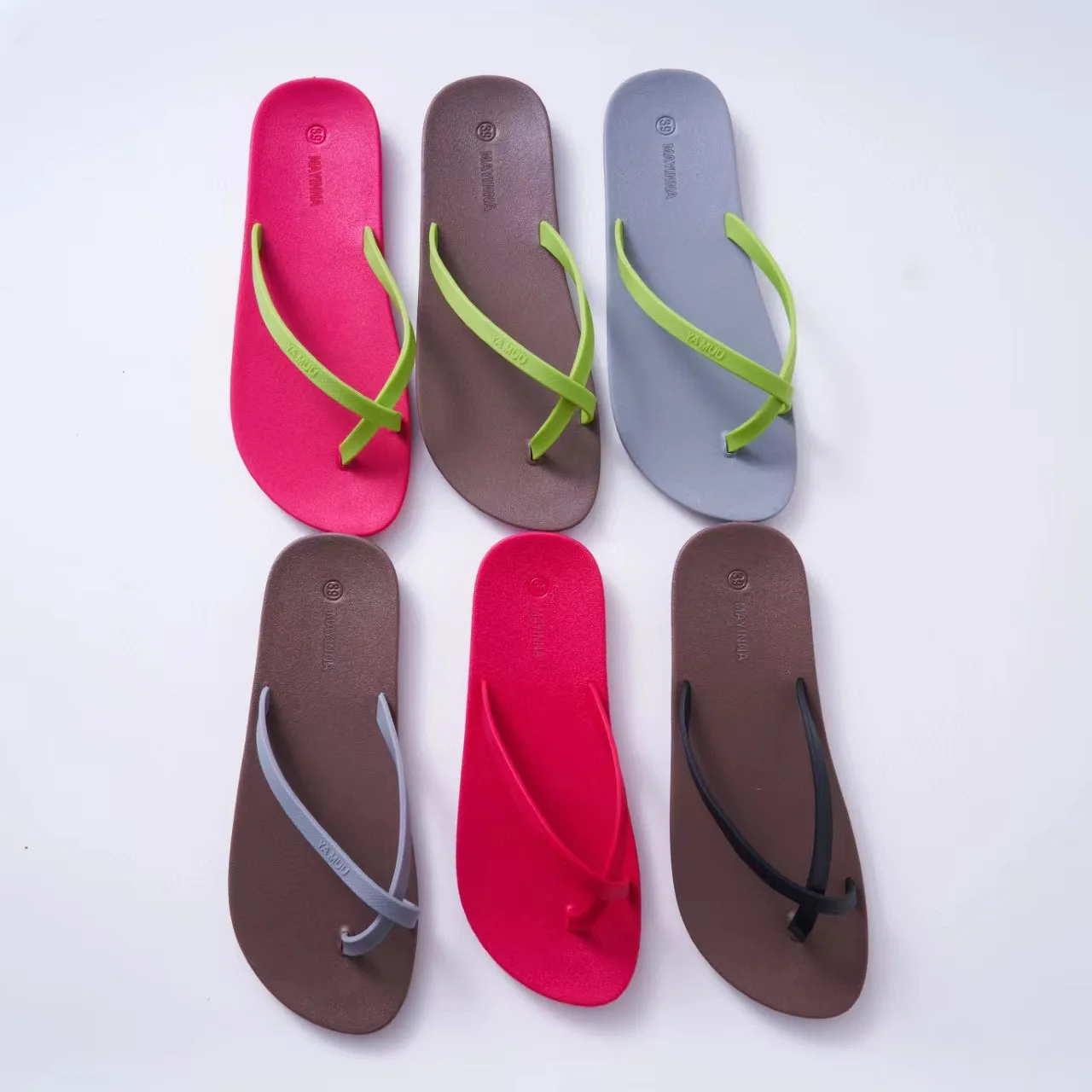 2024 Thai Women Summer Flip-flops Fashion Clamp Foot Non-slip and Deodorant Outdoor Bathroom Slippers Ladies Beach shoes SHW154