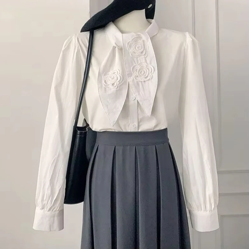 

Осенние белые рубашки с цветочной вышивкой, женские корейские темпераментные свободные блузки с длинными рукавами, модные универсальные топы