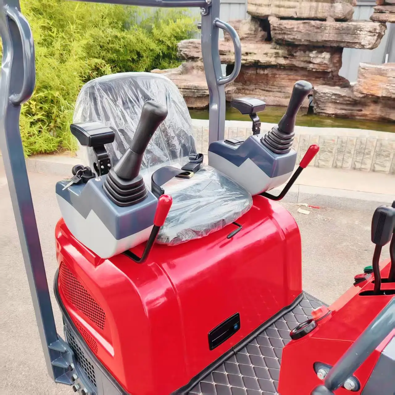 زراعة محرك كوبا الهيدروليكي 1.2 طن تستخدم معدات المزرعة المعتمدة بخمسة أوروبا من مادة EPA مع ملحقات وظيفية متعددة