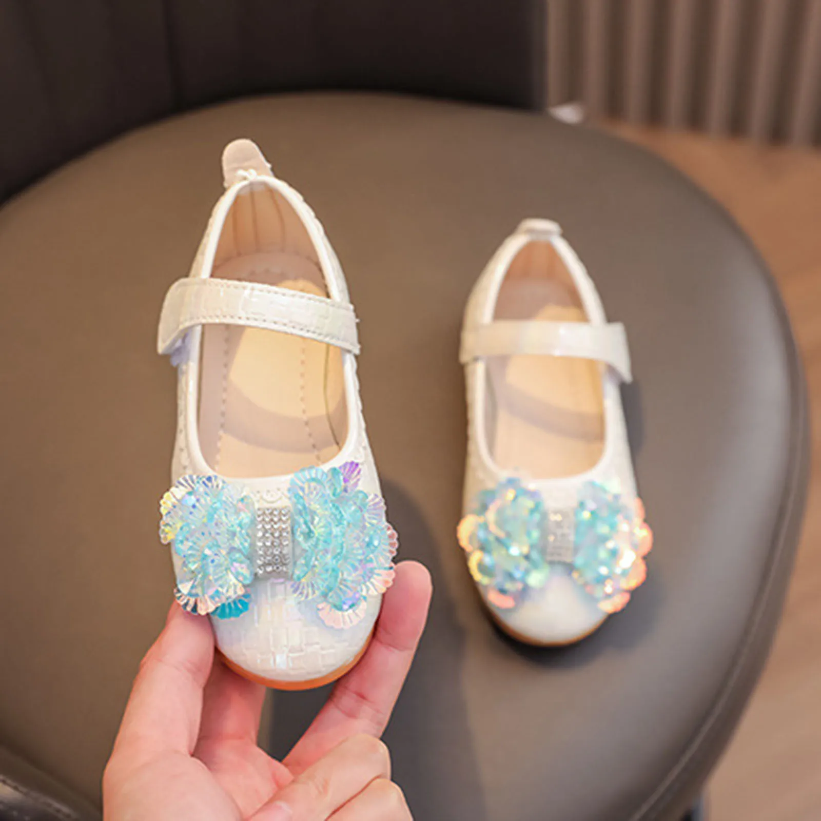 

Cork Sandals Kids Girls Sandals Fashionable New Pattern Cute Bow Sequin Decoration Flat Bottom Kids Cat Slippers for Girls