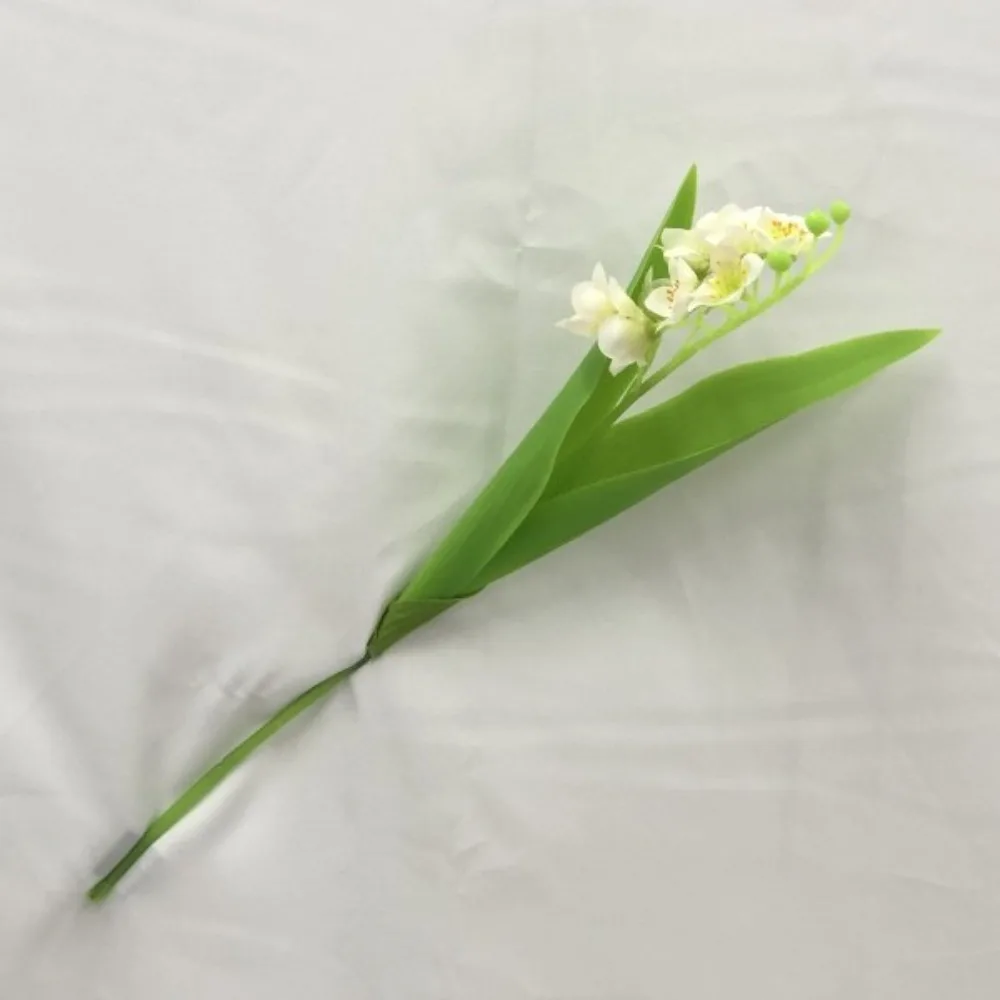 

Lily of The Valley Artifiical Flower Branch Flexible Stems with Green Leaves Fake Flower 40cm Height Artificial Bellflowers
