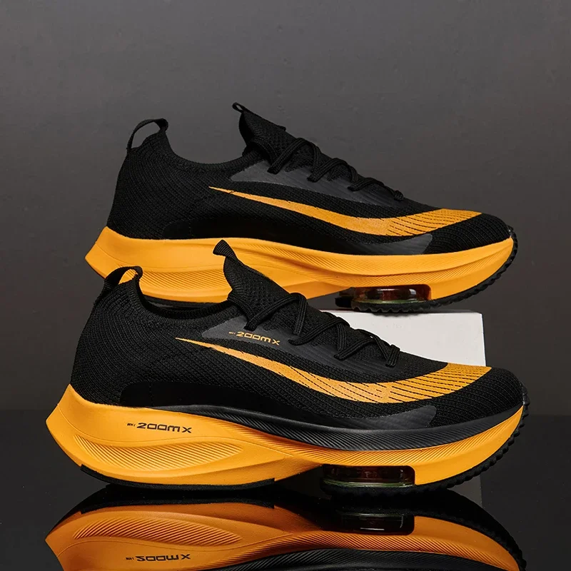 

New 2023 Men Running Shoes Breathable Outdoor Sports Shoes Lightweight Sneakers for men Comfortable Athletic Training Footwear
