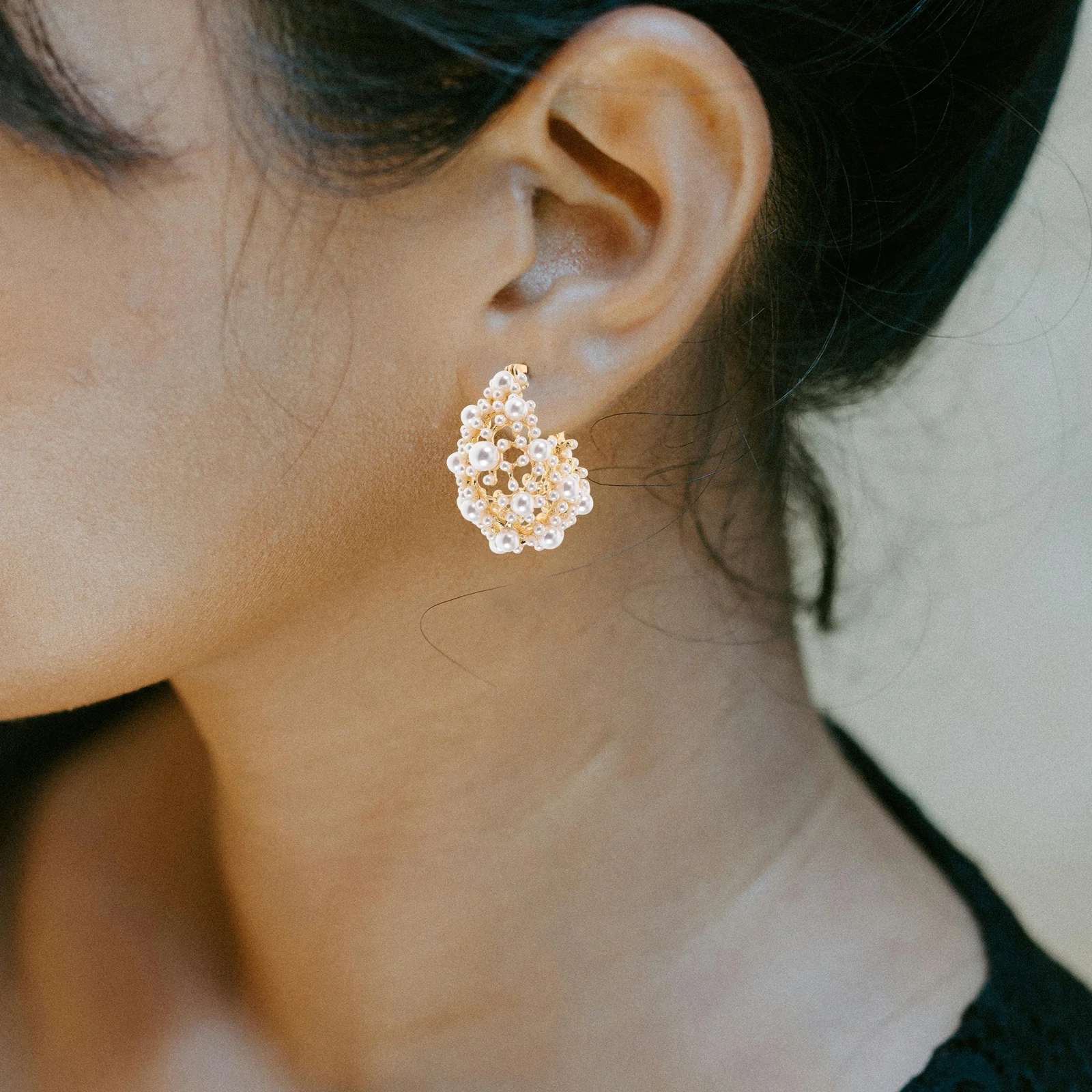 

1 Pair Hollow Pearl Earrings French Geometric Design Lightweight Vintage Faux Pearl Cluster For Women Daily Party Wear Drop