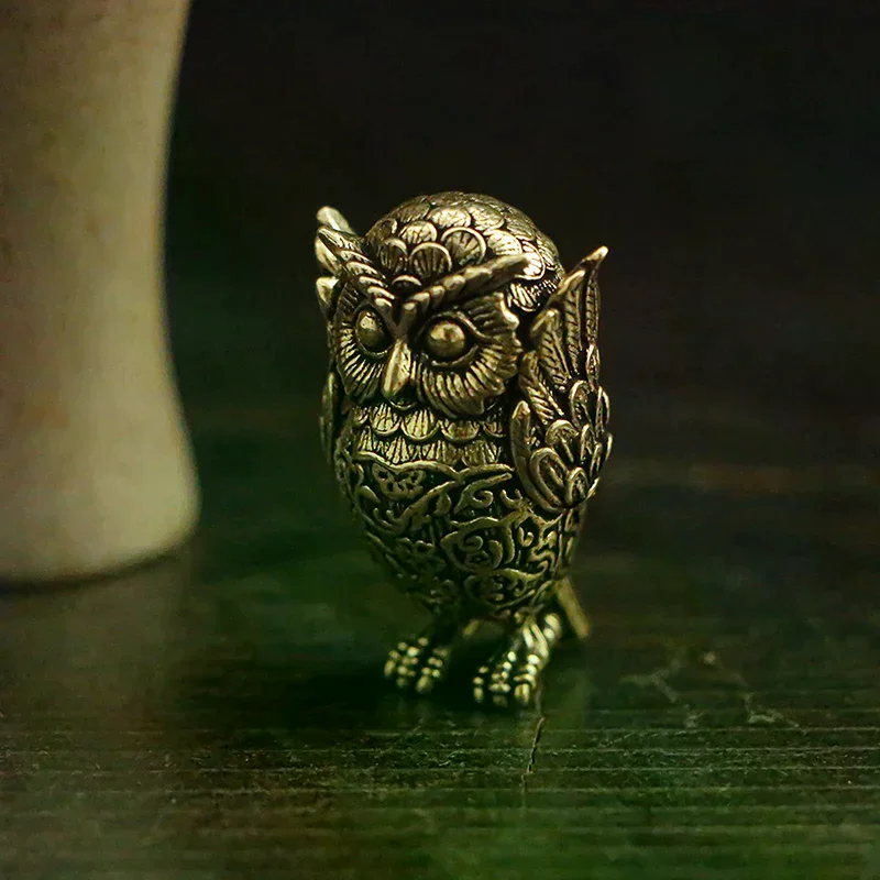 1Pcs Ancient Brass Owl Figurine Retro Copper Animal Tea Pet Exquisite Desktop Ornament Home Decor Craft