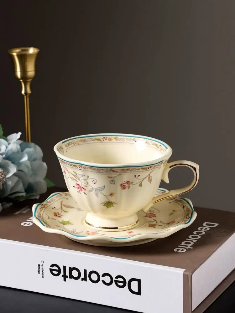 

European Gold Rim Floral Coffee Cup Saucer Retro Pastoral Ceramic Light Luxury Lace Afternoon Tea Set Home Decor Gift