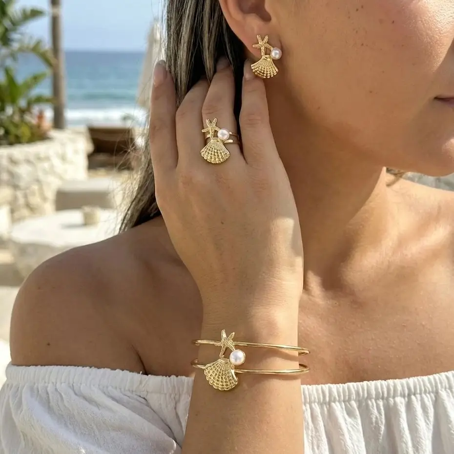 

Design Sense Metal Shell Jewelry Set for Women Minimalist Imitation Pearl Starfish Scallops Bracelets Earring Girl Summer Gift