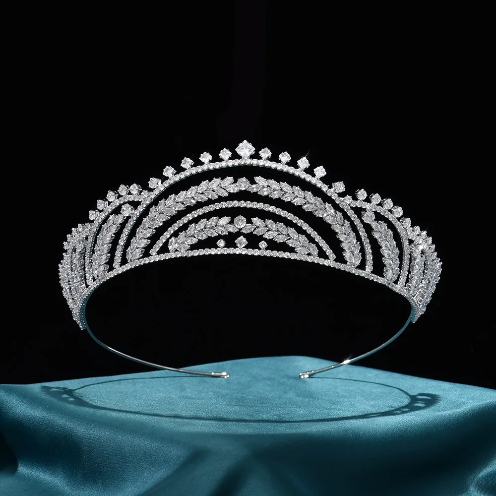 

Luxury Bridal Tiaras Crowns For Wedding Headdress Cubic Zirconia Queen Princess Crowns For Women Quinceanera Party Hair Jewelry