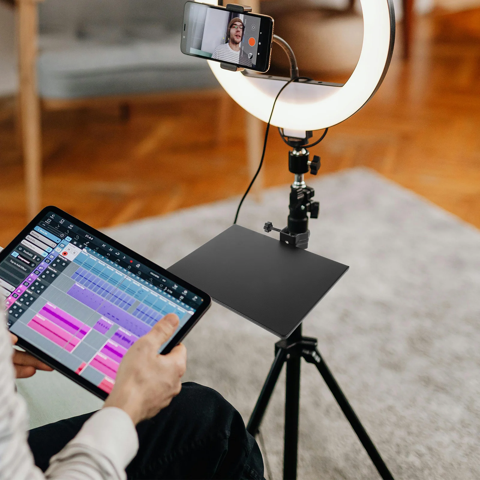 

Adjustable Mic Stand Tray Metal Clamp-on Organizer for Live Streaming Karaoke Sound Card Storage Microphone Tray Holder