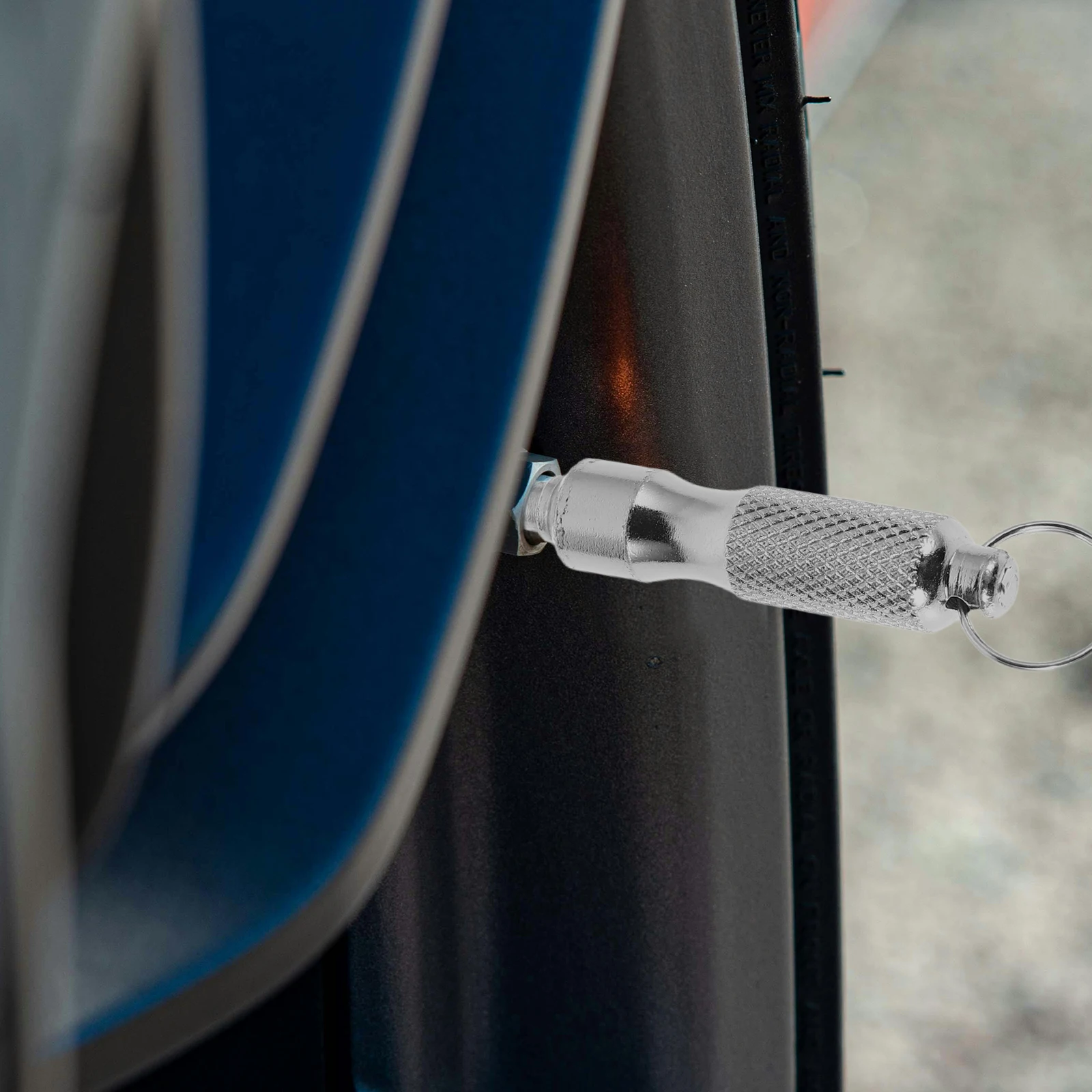 

Valve Core Removal Tool Tire Valve Stem Remover Installer For Car Motorcycle Fast Deflation Durable Repair Tool Core Wrench