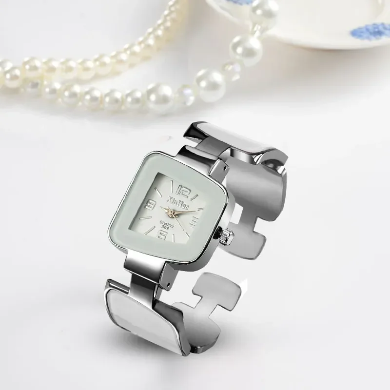 Relógio Feminino bracciale orologi da donna orologio unico in lega orologi da polso al quarzo orologio femminile per regalo di tutti i giorni Reloj Para Mujer