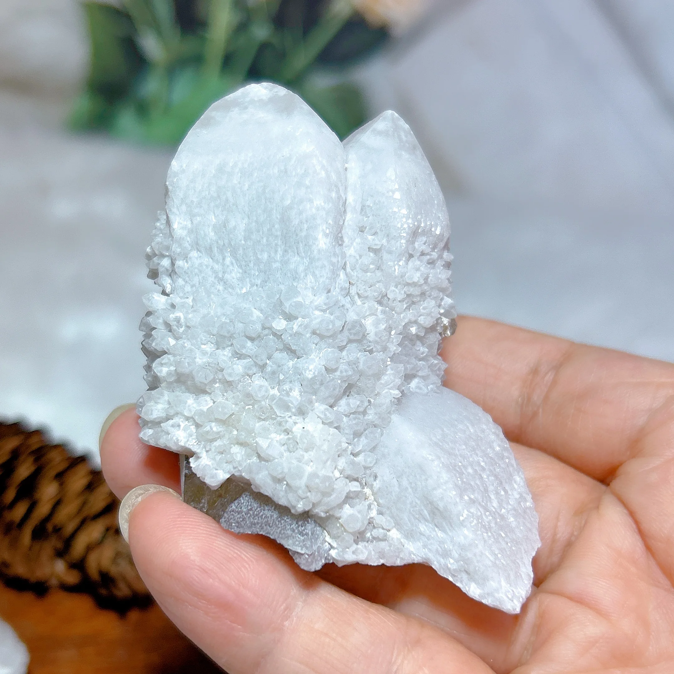 Natural Crystals Candle Clear Quartz Druzy Raw Stone Specimen Healing Home Decorations Mineral Energy