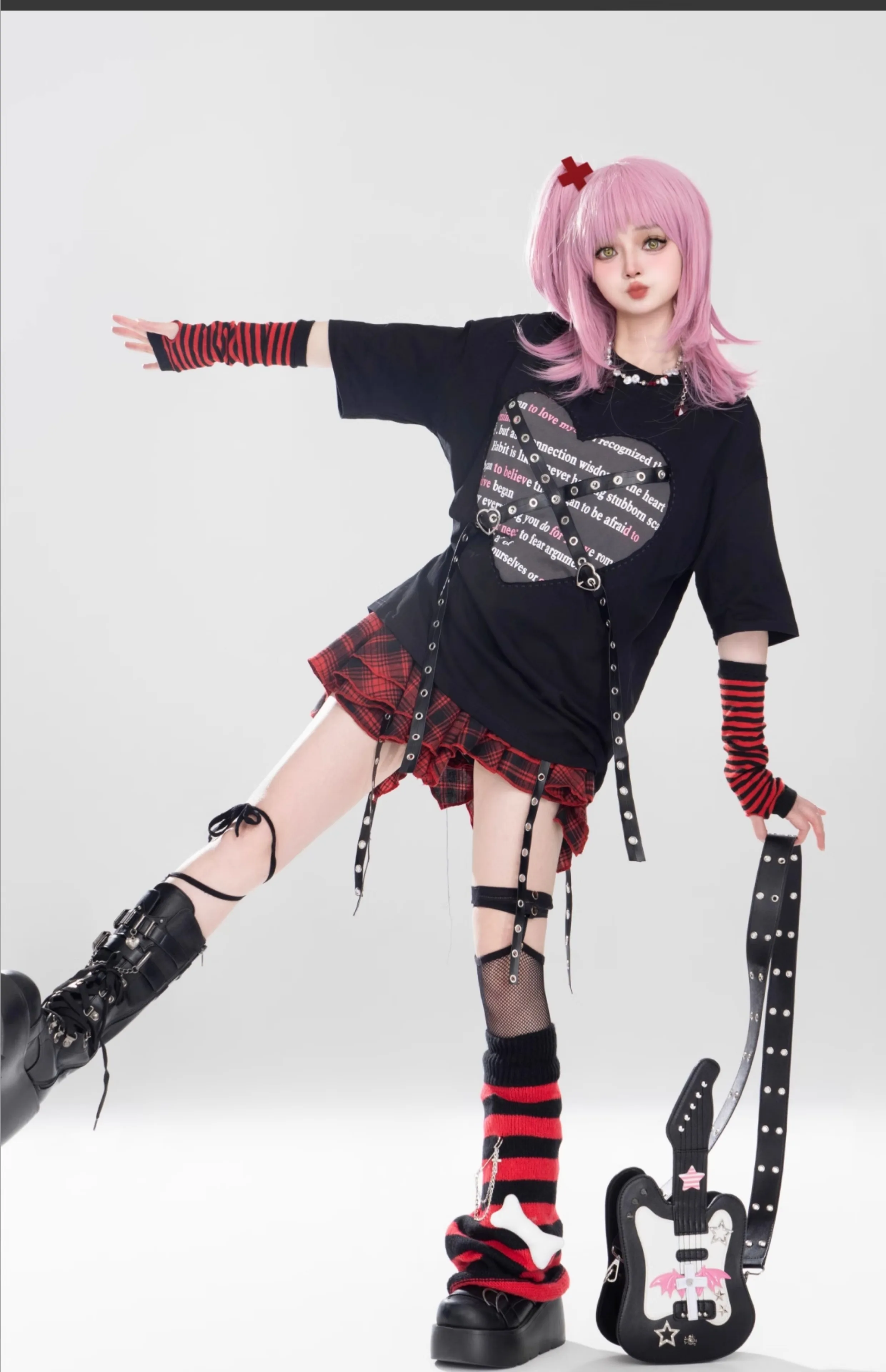 Kaus Longgar Lengan Pendek Gambar Cetak Hati Gesper PU Subkultur Harajuku Jepang Atasan Rok Sambungan Kotak-kotak Set Dua Potong Wanita
