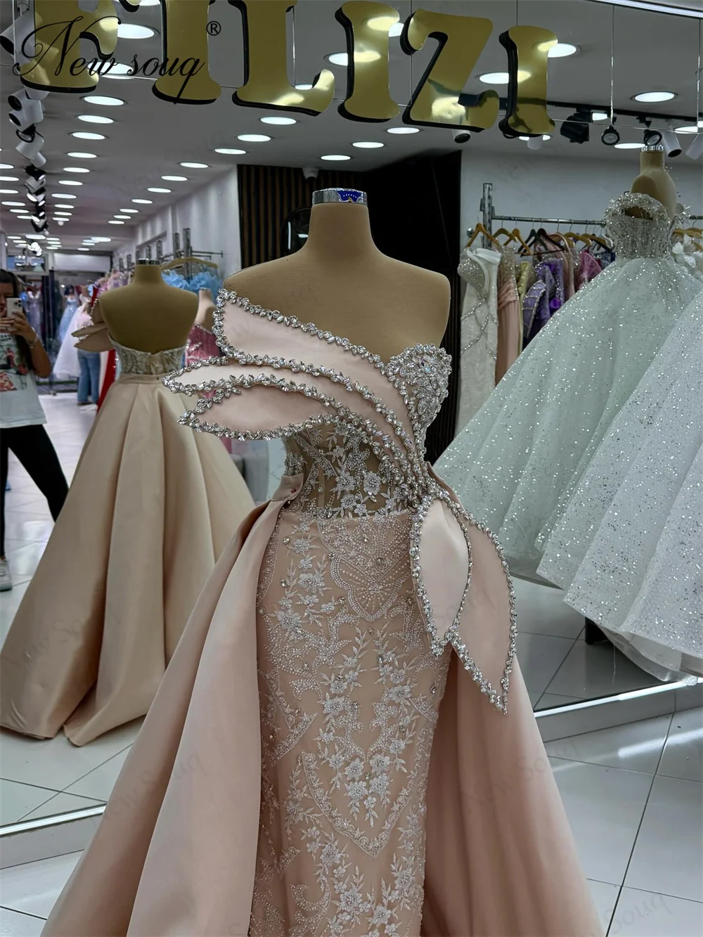 

Arabic Champagne Evening Dresses With Detachable Skirt Beading Long Prom Dress Elegant Beading Wedding Party Gowns Customized