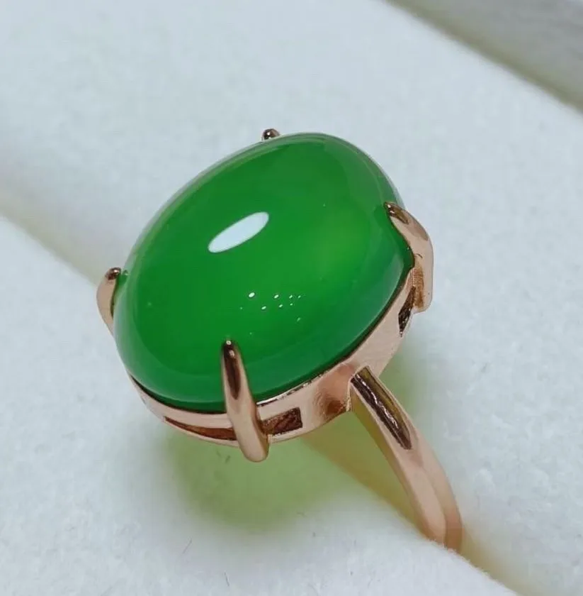 Wholesale Fashion Ice Type Emperor Green Jadeite Inlaid Exquisite Women\'s Ring