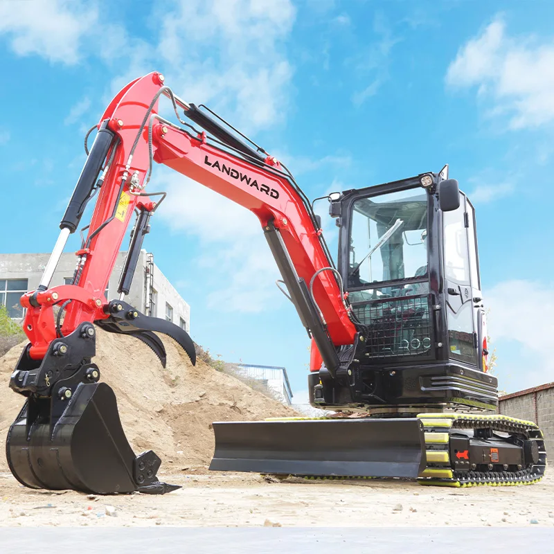 3 Tons Excavator Machinery Construction Site Mini Digger Excavator KUBOTA Engine Cab Mini Excavator For Sale LANDWARD Customized