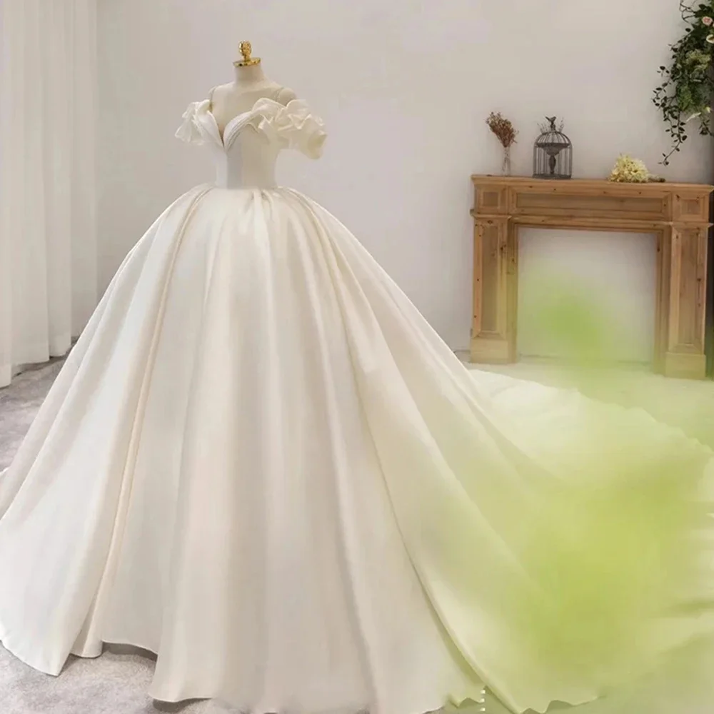 Light Master Satin Wedding Dress 2023 New Small Bride Senior Full Shoulder Train French Court Princess on The Run Noble Elegant