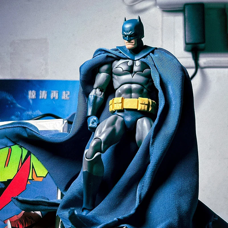 حار جديد في المخزون مافيكس 105 النسخة الهزلية هش باتمان الأزرق العدالة الدوري عمل الشكل للأطفال جمع لعبة هدية الكريسماس