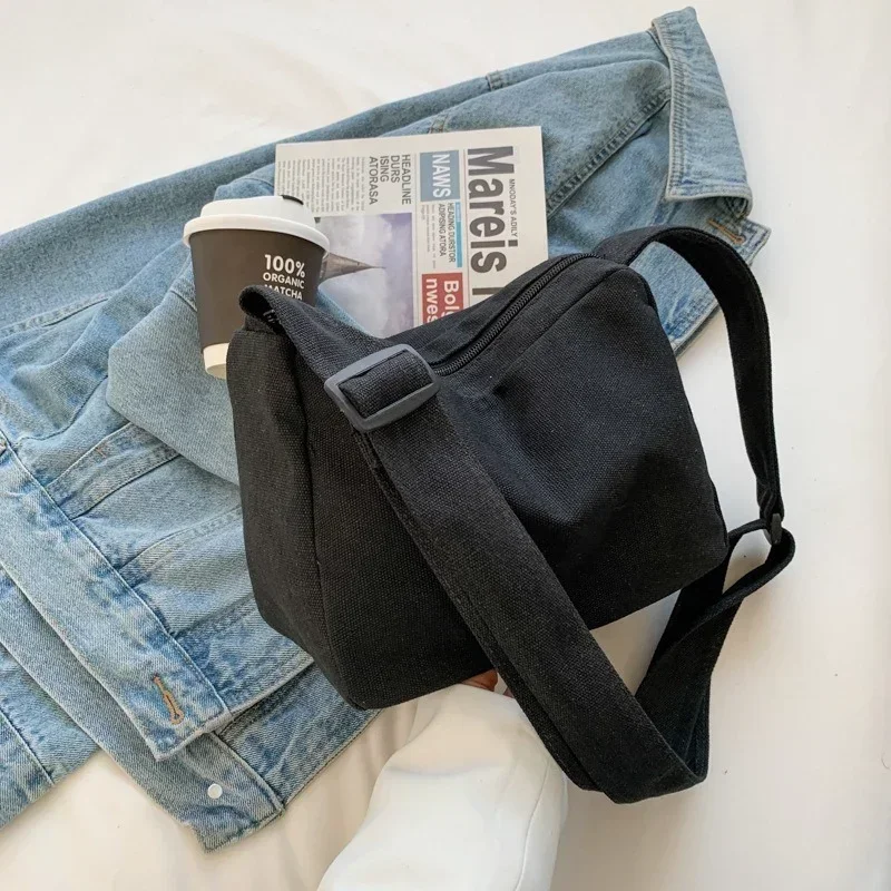 

2024 Large-capacity Shoulder Bag New Women's Fashion Simple Commuter Messenger Tote Bag Black Purses and Handbags