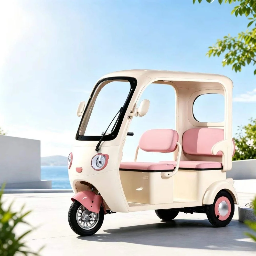 Leisure electric tricycle with 3 seats, spacious interior, open frame, family three wheel battery passenger vehicle