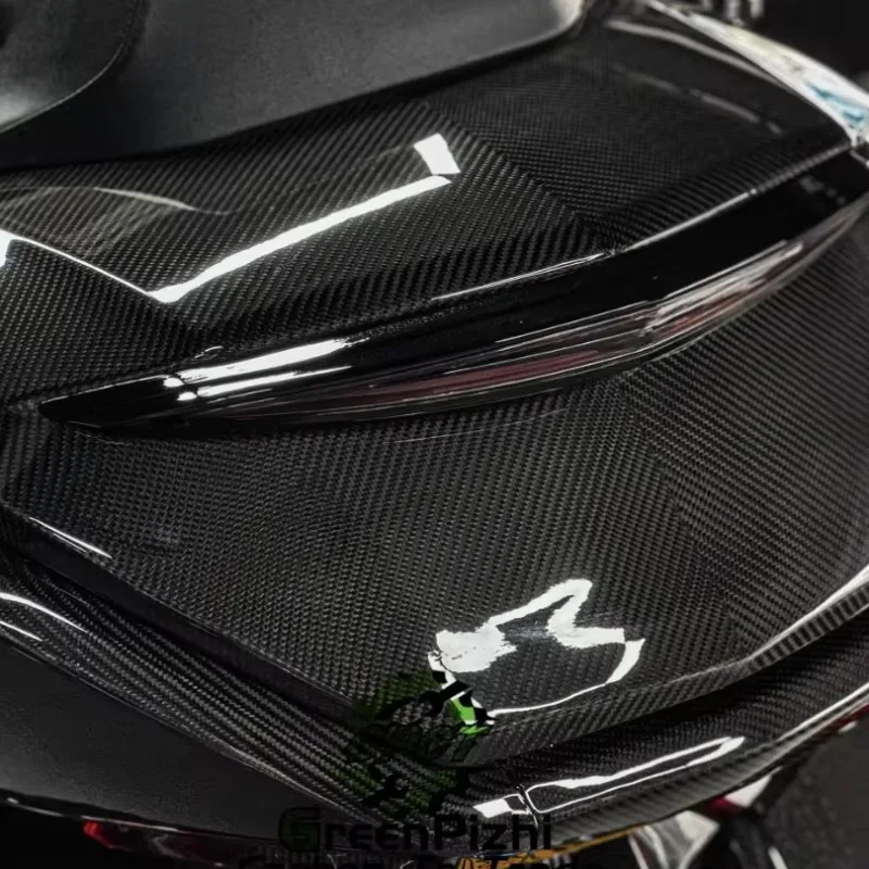 Full-Size Custom Motorcycle Body KitFor  Golden Wing 1800 Dry Carbon Fairing KitLightweight MaterialsMotorcycle parts