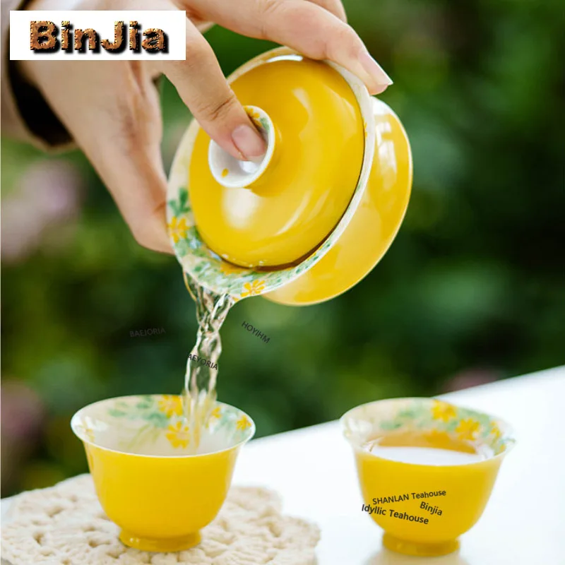 

Чайный сервиз с глазурью из яичного желтка и ручной росписью ромашками, полный комплект, элегантный набор для чайной церемонии, набор из чайника и чашек, коллекция для кафе, изделие ручной работы