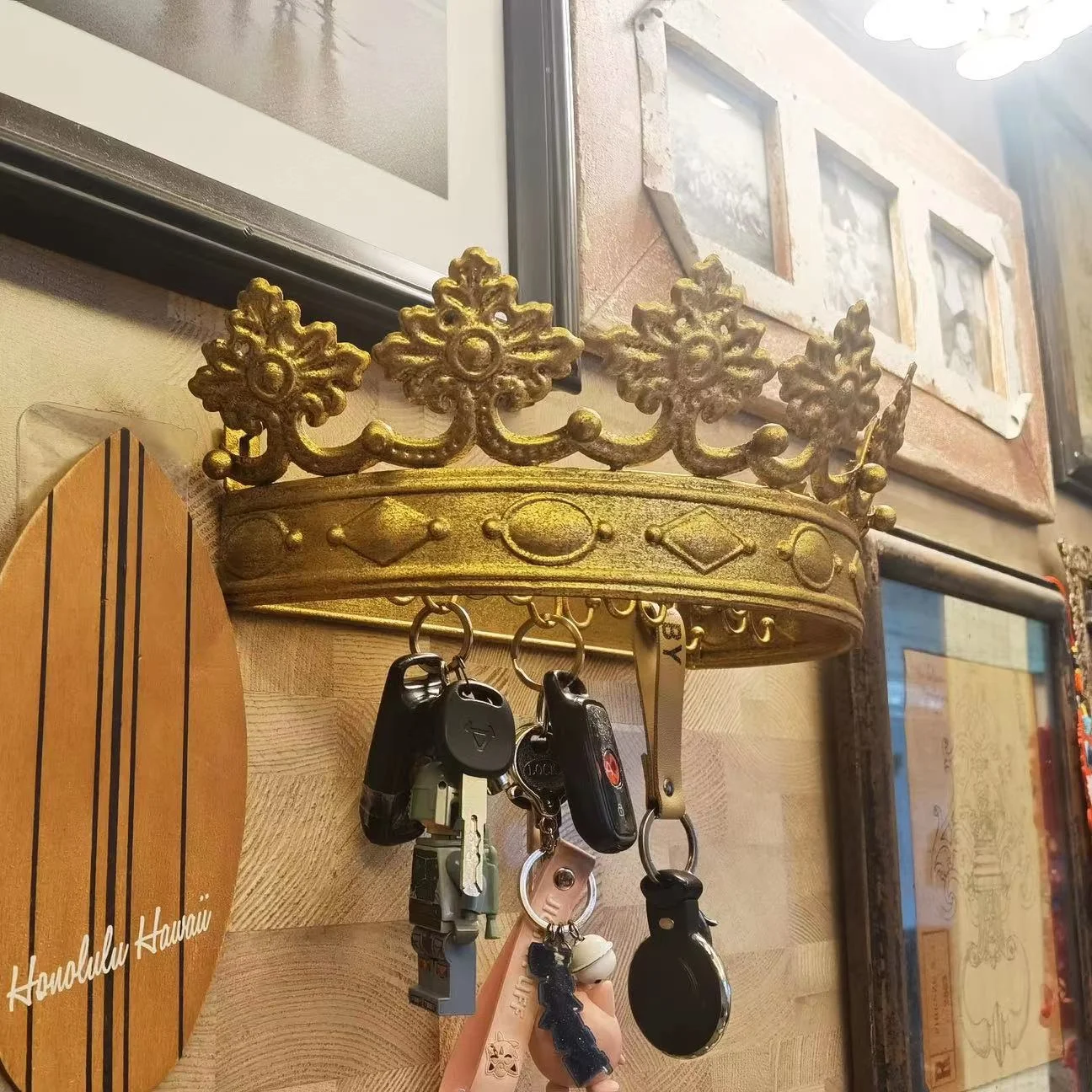 French Vintage Crown Decorative Hook Jewelry Necklace Wall Hanging Display Rack Keys Desktop Ornaments Sundries Storage Stand