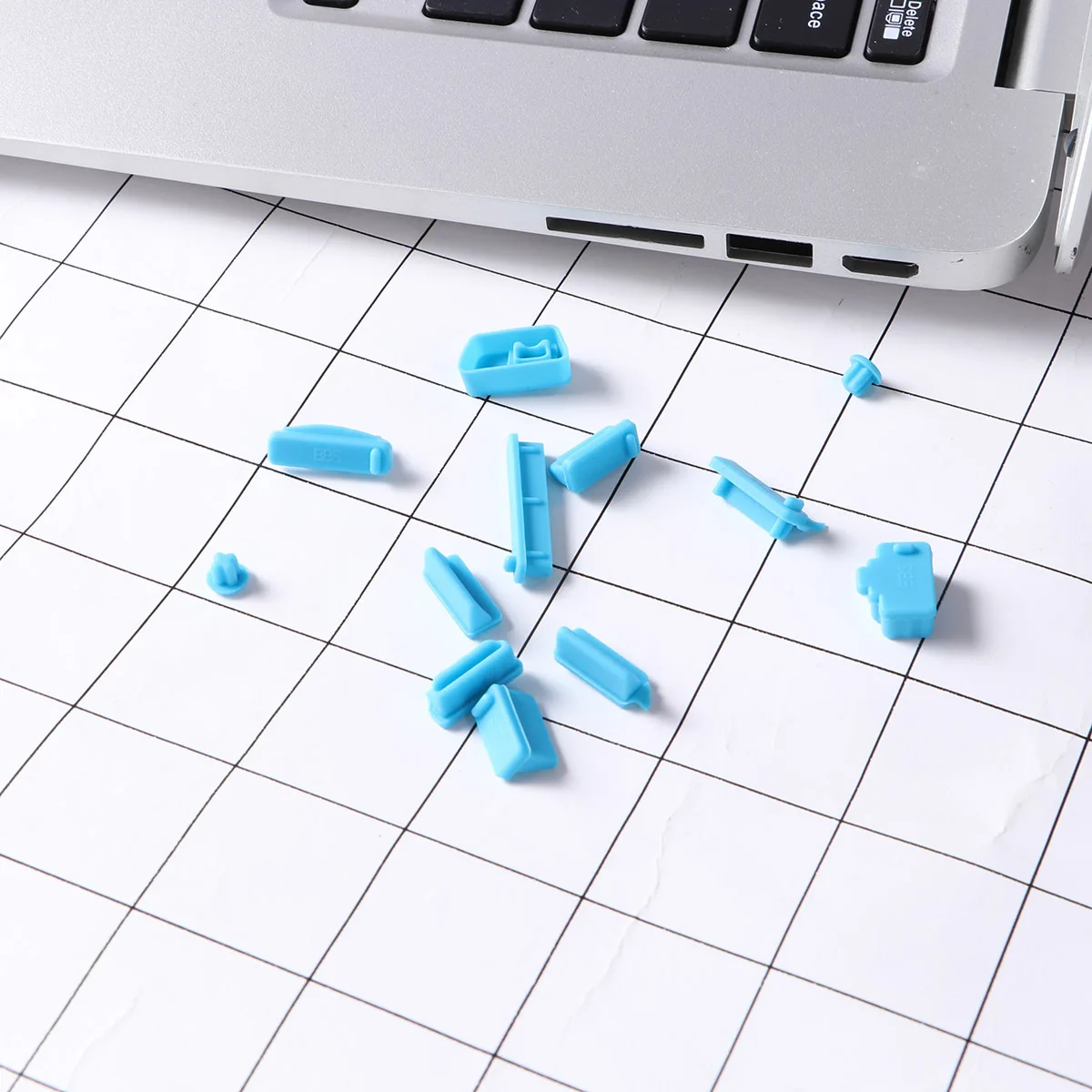 

13Pcs Laptop Dust Plug Set Silicone USB Port Protector Waterproof Cover for Computer Mobile Power Tight Fit Design Multi