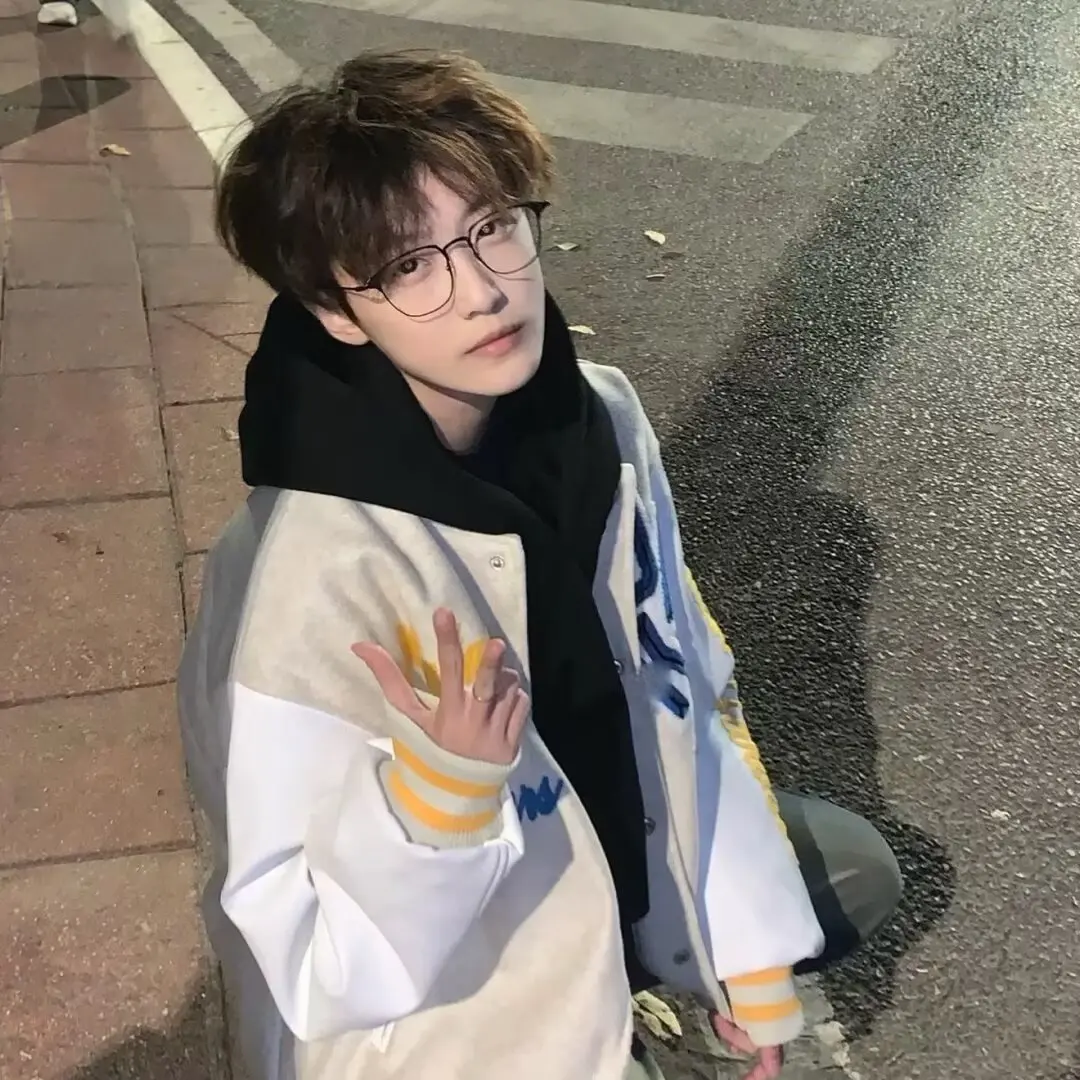 

Мужская бейсбольная куртка свободного кроя, осенне-зимняя, больших размеров, 250 Pou, с вышитыми надписями, в американском стиле, верхняя одежда для пар